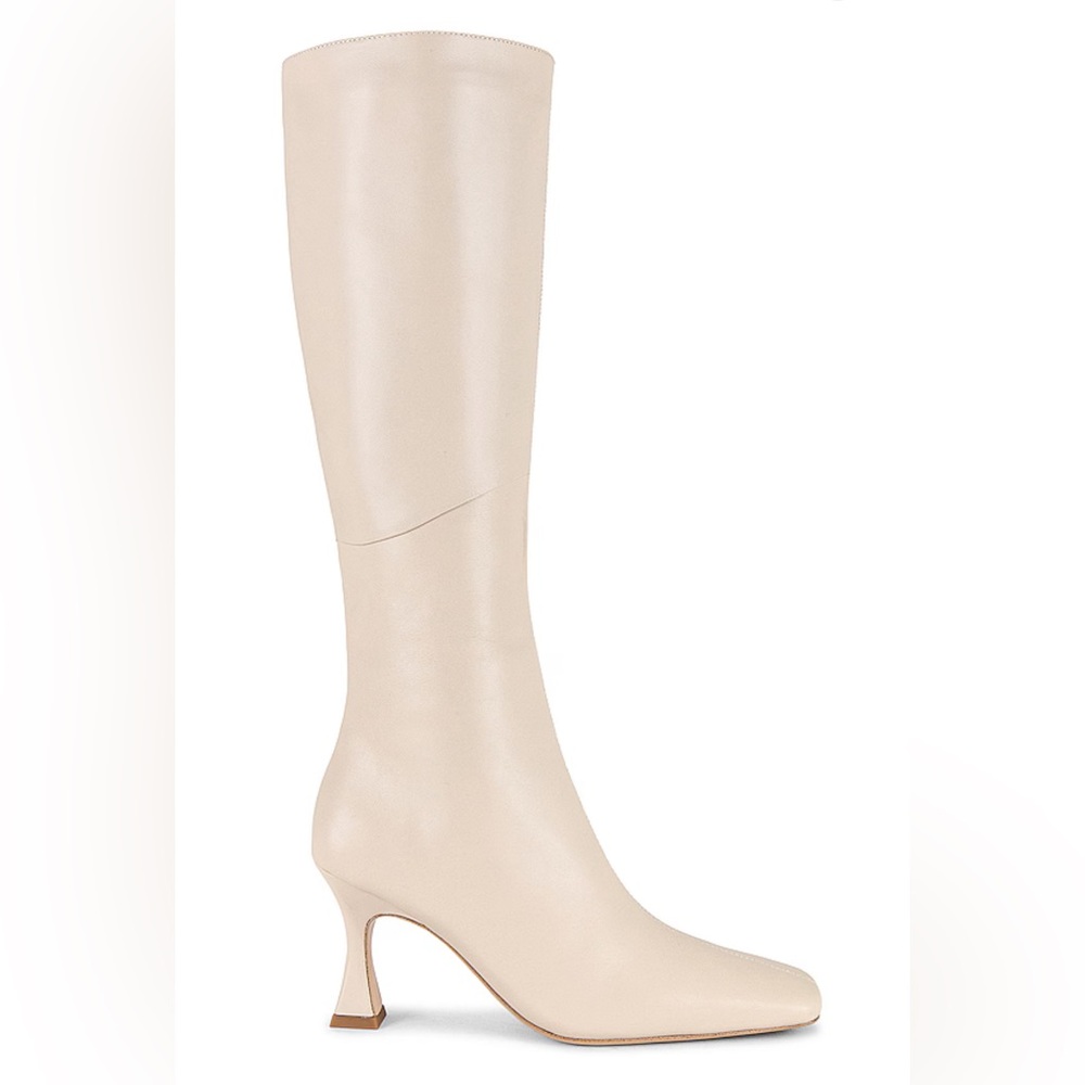 Tony Bianca Fantasy Boot Size 8 Vanilla off-white color